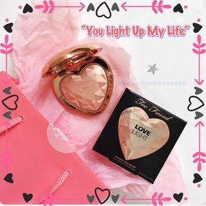 🍁FALL SALE🍁 🆕💘 “You Light Up My Light” Highlighter